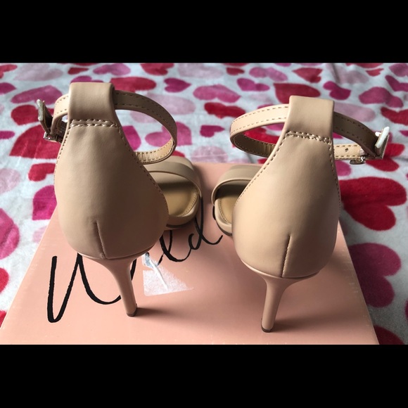 NEW Wild Pair Bethie Two-Piece Dress Sandals.. SIZE 6M - Picture 8 of 9